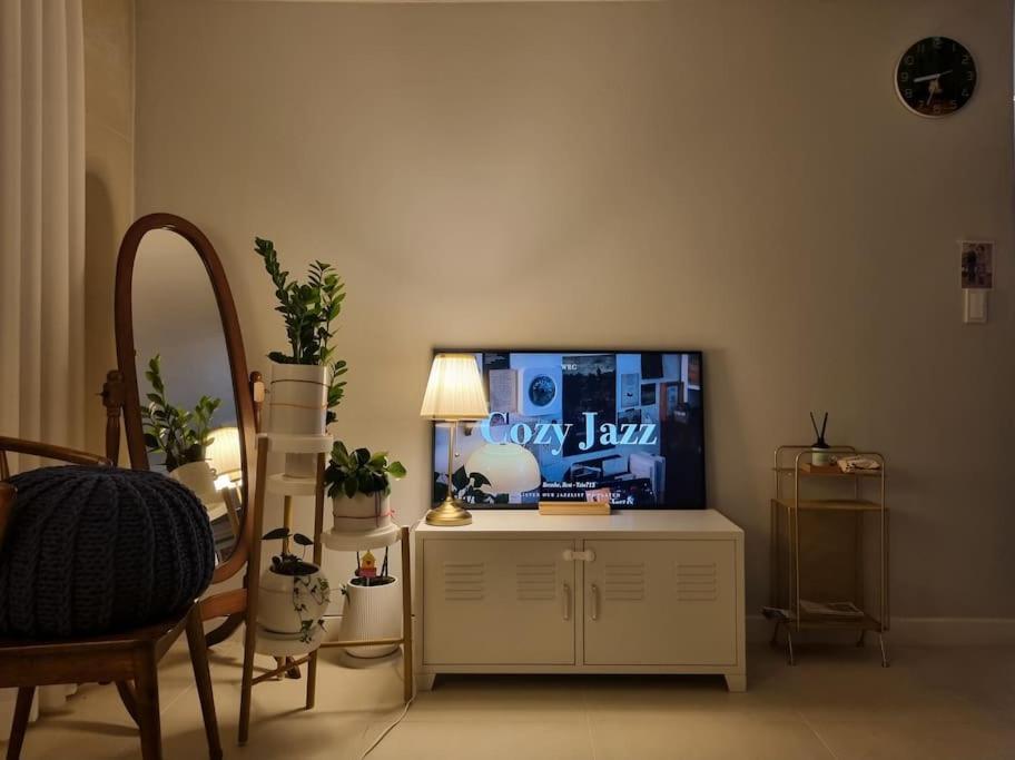 Hygge In Sinchon * Seoul